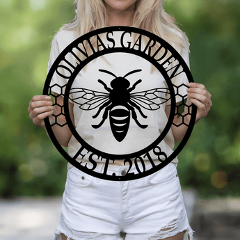 Bee garden personalized metal sign - custom family name garden wall art